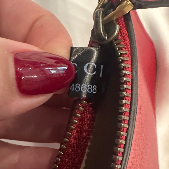 Gucci Hobo Bag - Picture 10 of 10